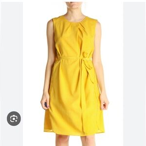 Ann Taylor yellow and white sleeveless dress